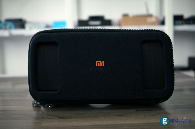 XIAOMI ANNOUNCES ITS FIRST VR HEADSET  &#8211;THE MI VR PLAY