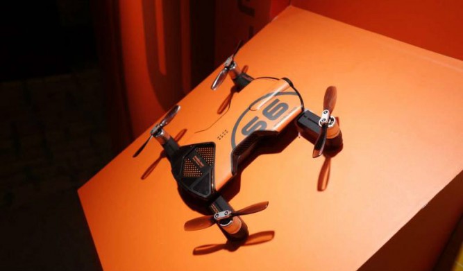 Wingsland S6 Pocket Drone Released: Zerotech Dobby Competitor