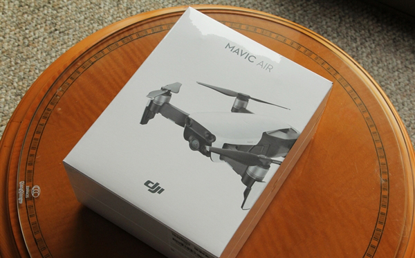 DJI Mavic Air Unboxing