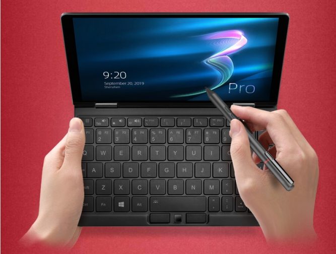 One Mix 3 PRO IS THE WORLD&#8217;S FIRST MINI-LAPTOP WITH A 10TH-GEN INTEL PROCESSOR