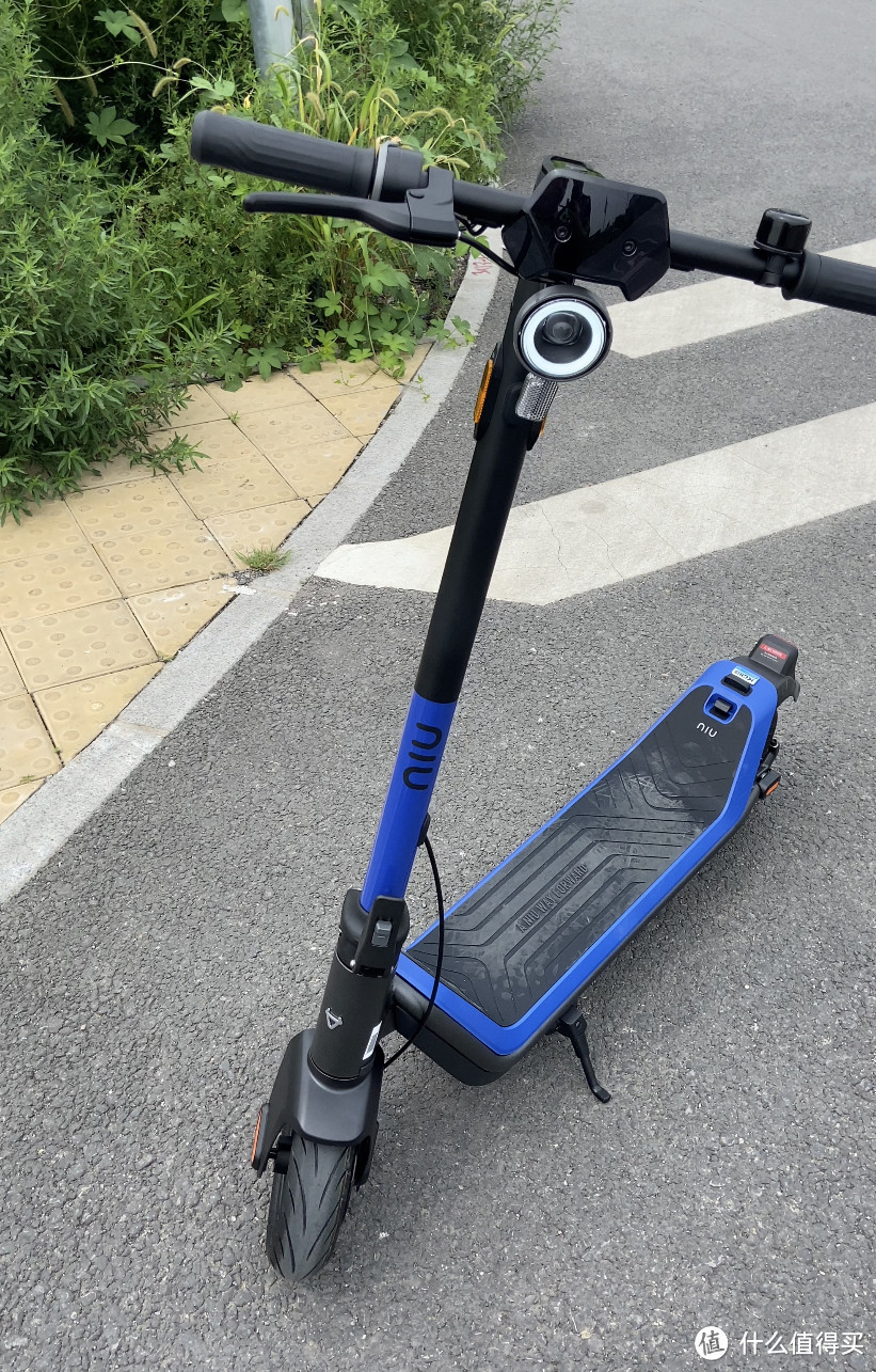 NIU KQi3 Kick scooter Product Appearance