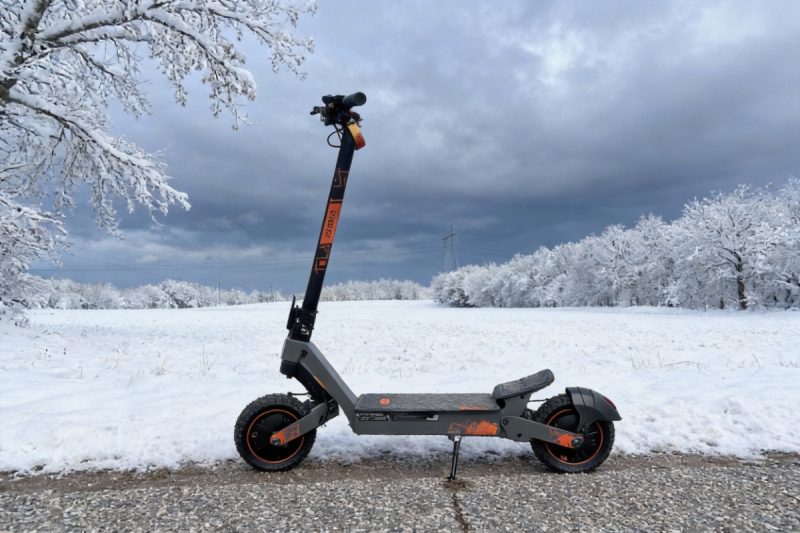 Winter E-Scooter Riding in Europe Safety & Gear Guide