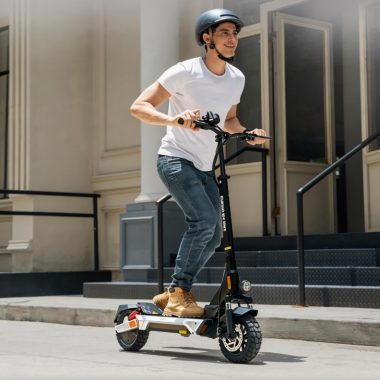 KuKirin M4 Max electric scooter
